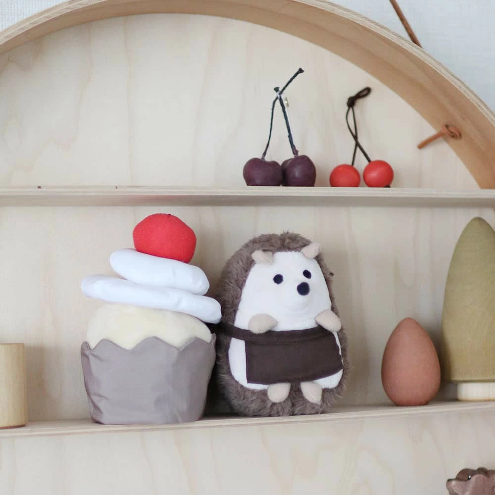 アマノッポ はりねずみくんとカップケーキ 絵本&ぬいぐるみセット はりねずみ どうぶつ 動物 ファースト絵本 1歳児 1歳半 対象年齢1歳6ヶ月以上