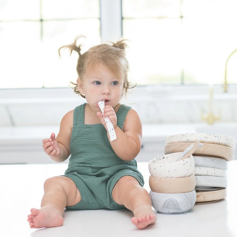 【ギフトBOX入】ひっくり返らない ベビー食器 シリコン プレート & スプーン 2点セット ベラトゥーノ 送料無料 シリコン