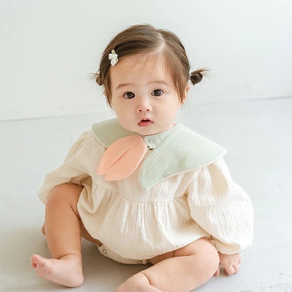 シルエットスタイを着けた赤ちゃん